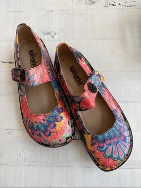 Alegria Black Slip-Resistant Mary Jane Soles